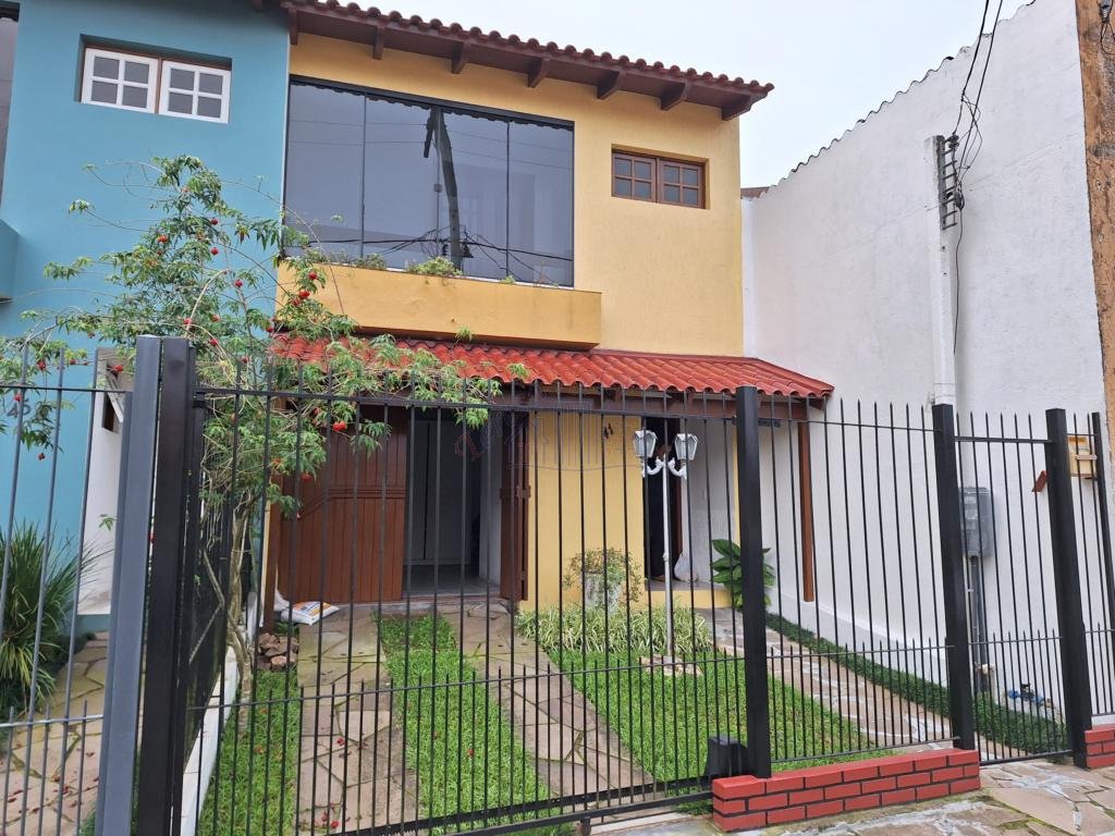 Sobrado 3 Dormitórios